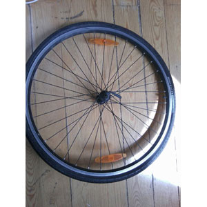 REGALO Rueda delantera bici Bontrager