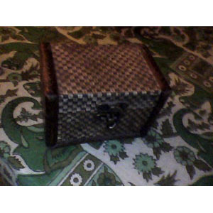 CAMBIO ofrezco caja pequeña CAMBIO ofrezco caja pequeña