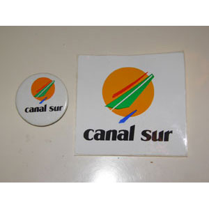 REGALO Pegatina y chapa del primer logotipo de Canal Sur