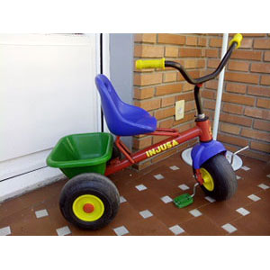 REGALO Triciclo de nios 2