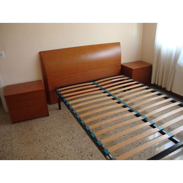 CAMBIO muebles dormitorio: armario, cabezal, somier, mesillas, todo madera color cerezo 3