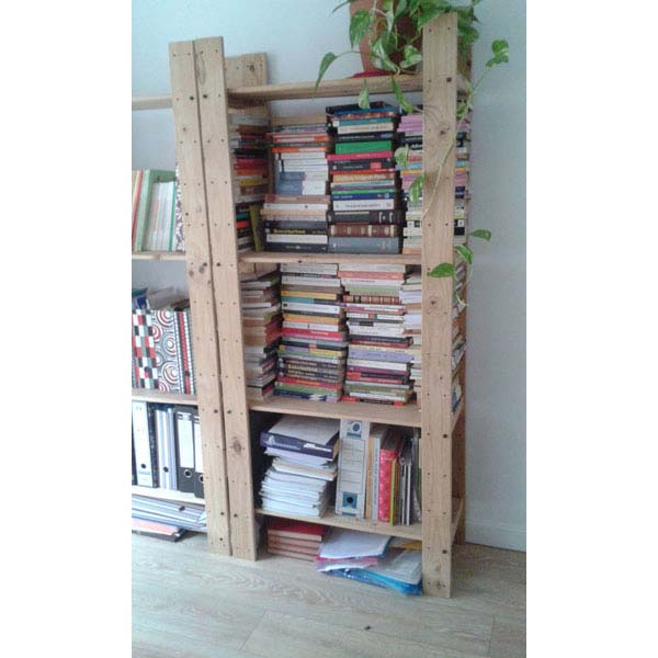 REGALO dos estanterías y una mesita (todo de ikea) REGALO dos estanterías y una mesita (todo de ikea)