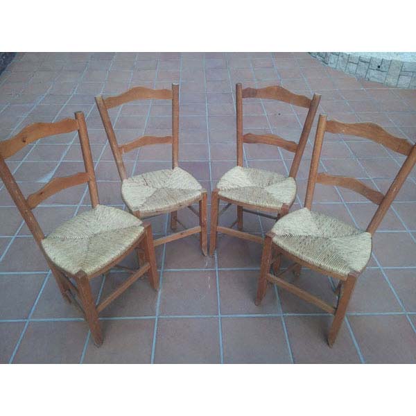 REGALO 4 sillas de madera REGALO 4 sillas de madera