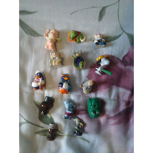 REGALO Muñequitos de kinder y de roscones de reyes REGALO Muñequitos de kinder y de roscones de reyes
