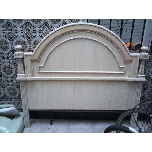 REGALO puerta, mesa y cabecero y somier de cama matrimonio REGALO puerta, mesa y cabecero y somier de cama matrimonio