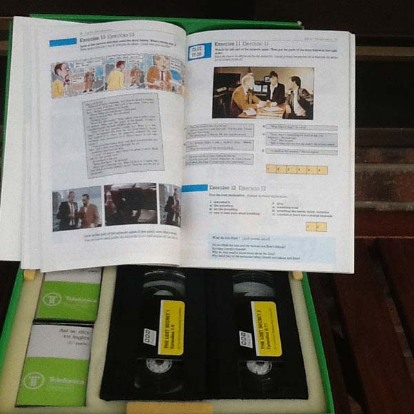 REGALO Aprender inglés.Libro,VHS y cassette REGALO Aprender inglés.Libro,VHS y cassette