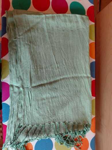 REGALO fular color verde