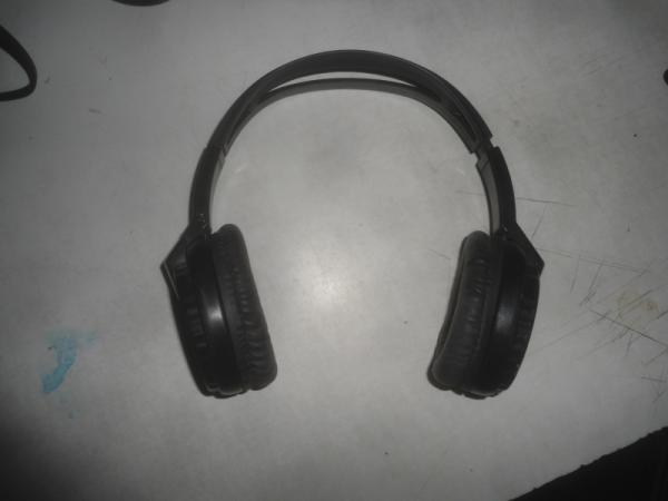 CAMBIO Audifonos inalambricos con radio FM incluido CAMBIO Audifonos inalambricos con radio FM incluido