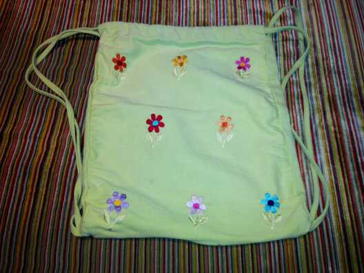 REGALO bolso mochila verde 1