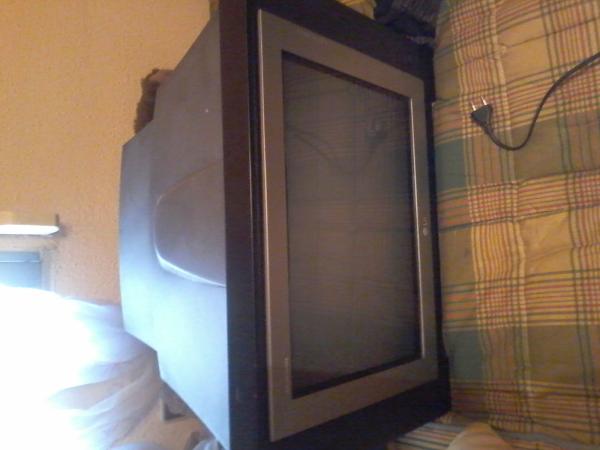 REGALO tv funciona bien REGALO tv funciona bien