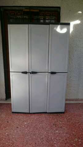 REGALO Armario de resina 2