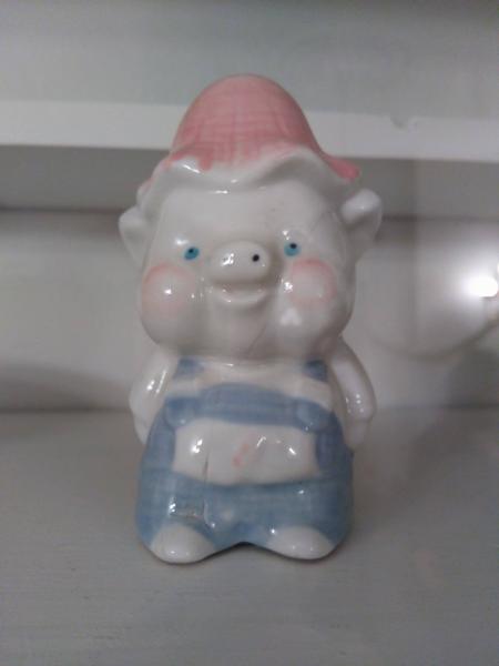 REGALO Pequeña hucha de cerámica REGALO Pequeña hucha de cerámica
