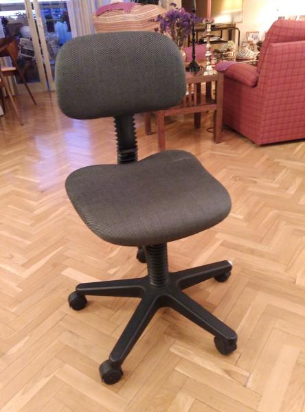 REGALO Silla de oficina con ruedas REGALO Silla de oficina con ruedas