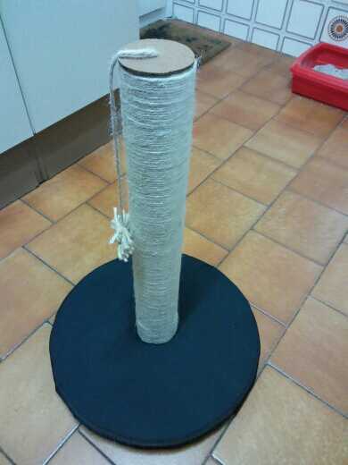 REGALO Rascador para gatos. 