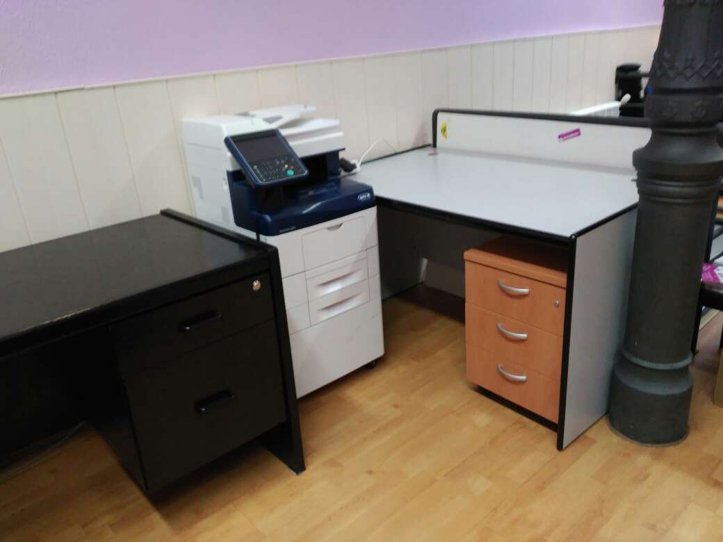 REGALO mesa despacho madera maciza 2