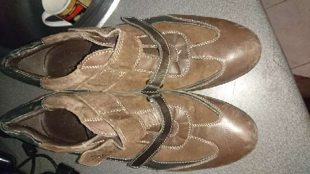 REGALO Zapato talla 40 marca geox de piel 