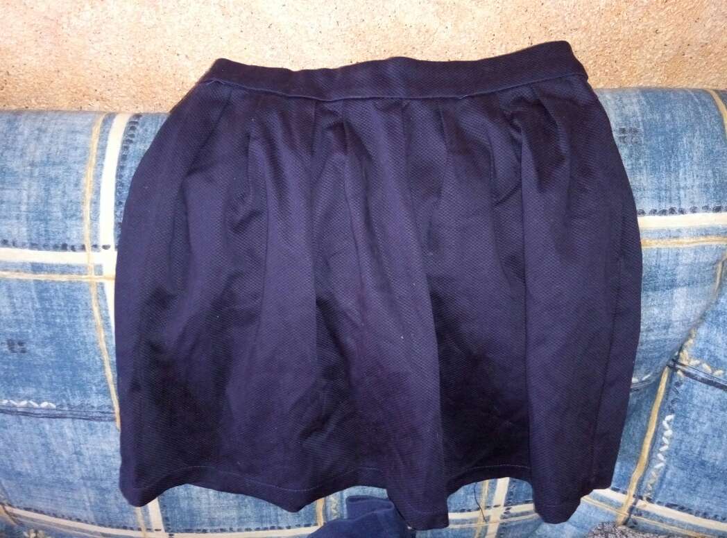 REGALO Falda talla 38 REGALO Falda talla 38