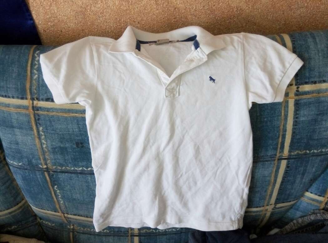 REGALO Polo talla 6-8 años REGALO Polo talla 6-8 años