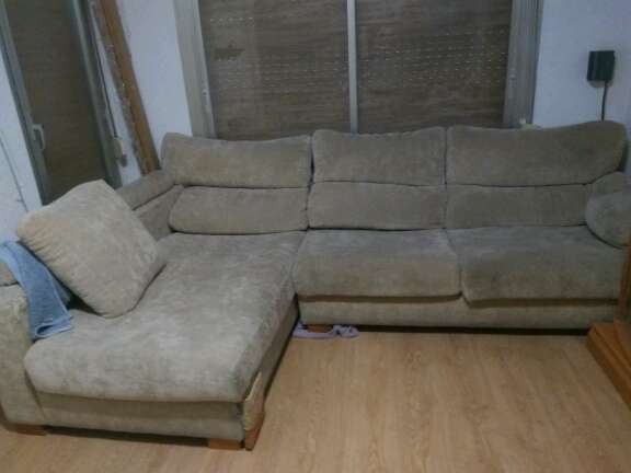 REGALO Sofa tres plazas con chaise longue 2