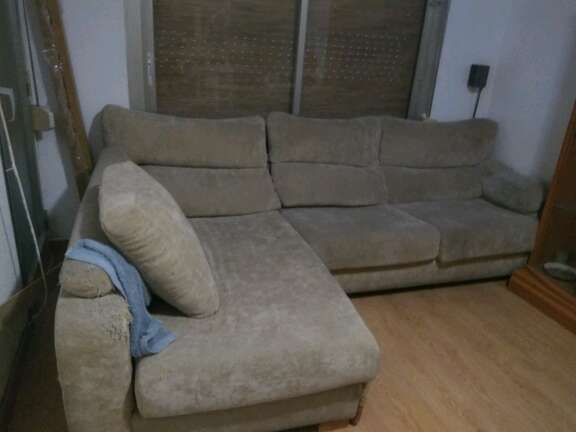 REGALO Sofa tres plazas con chaise longue REGALO Sofa tres plazas con chaise longue