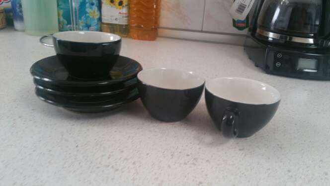 REGALO juego de tazas y foundet REGALO juego de tazas y foundet