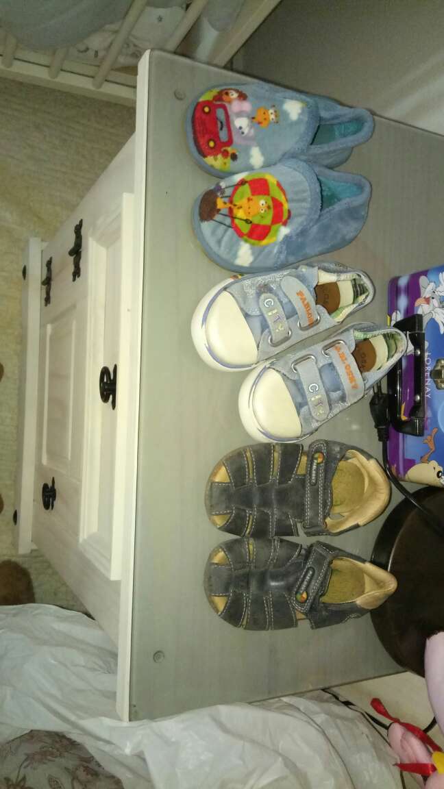 REGALO dono Zapatos de nio del 23 y 24