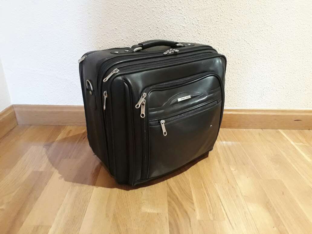 REGALO Maleta para ordenador y más cosas REGALO Maleta para ordenador y más cosas