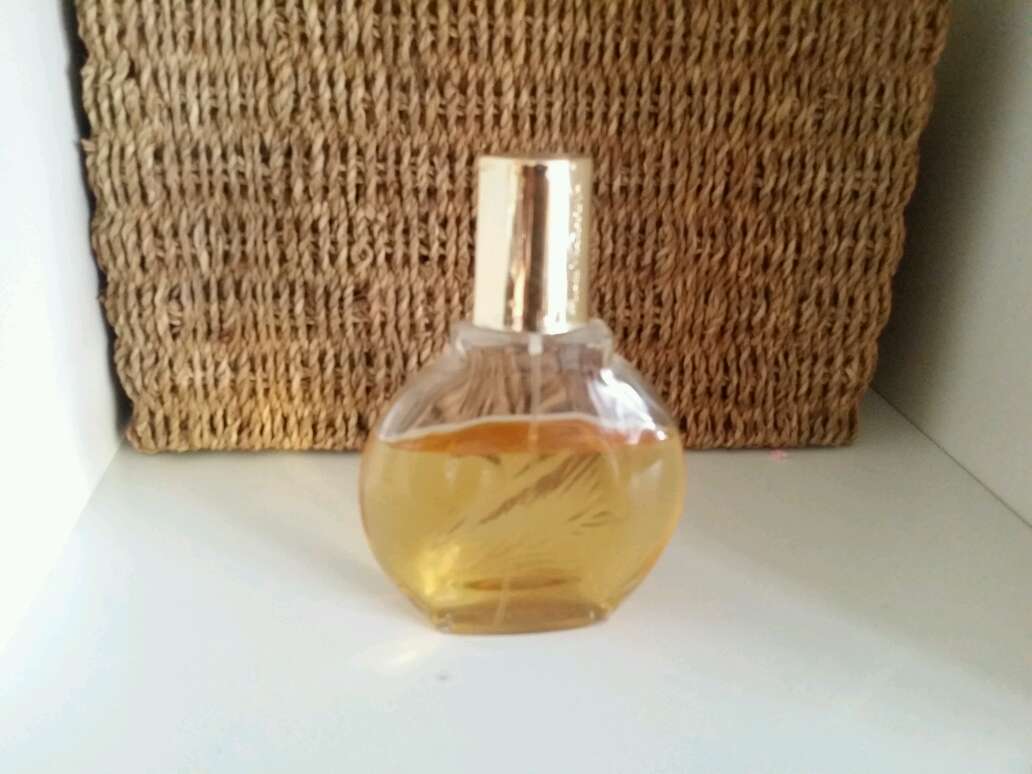 REGALO Colonia perfume Gloria Vanderbilt REGALO Colonia perfume Gloria Vanderbilt