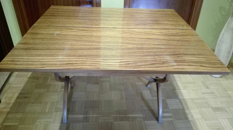 REGALO Mesa bajita y elevable 2