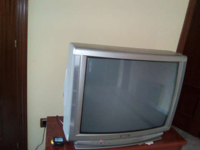 REGALO Televisión a color REGALO Televisión a color