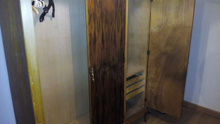 REGALO armario madera 2
