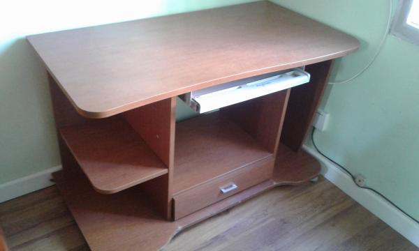REGALO Mesa escritorio 2