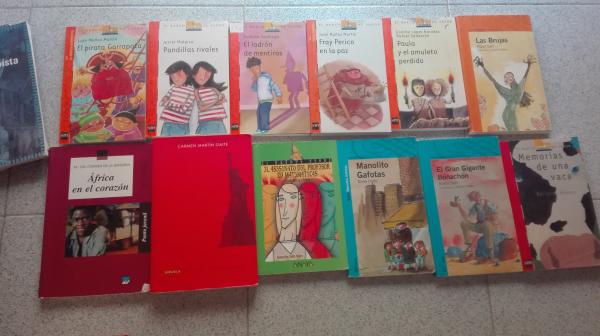 REGALO Libros juveniles REGALO Libros juveniles