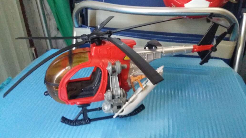 REGALO Helicptero juguete