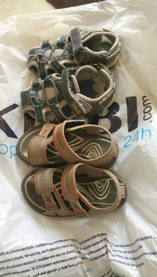 REGALO Sandalias bebé talla 22 REGALO Sandalias bebé talla 22