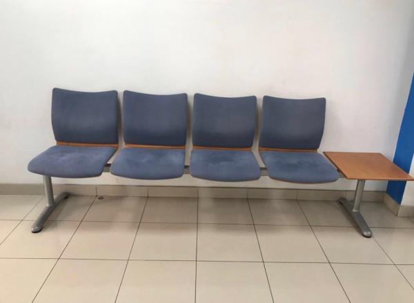 REGALO Mueble tipo banco REGALO Mueble tipo banco