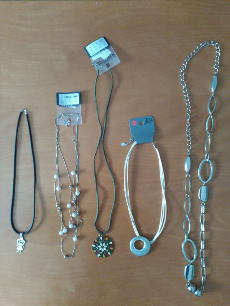 REGALO Collares de mujer REGALO Collares de mujer