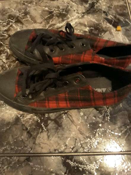 REGALO Andyz, deportivas, talla 41 REGALO Andyz, deportivas, talla 41