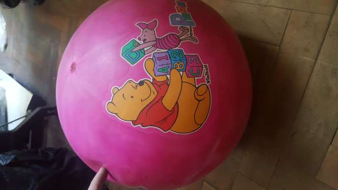 REGALO Pelota de Winnie Poo para nia 