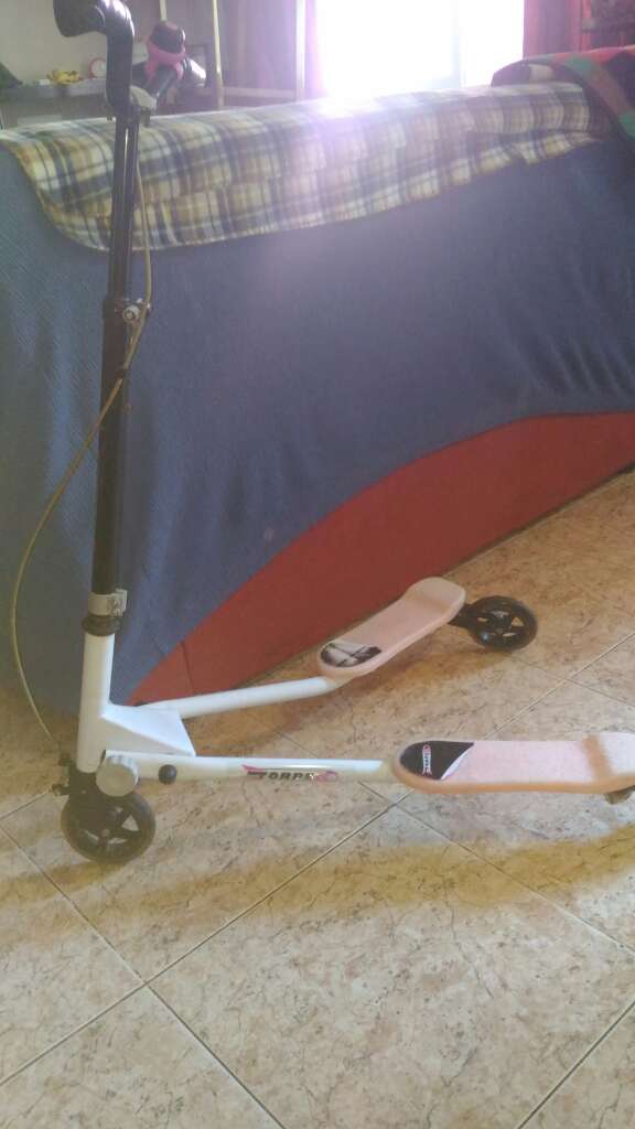 REGALO patinete de 3 ruedas