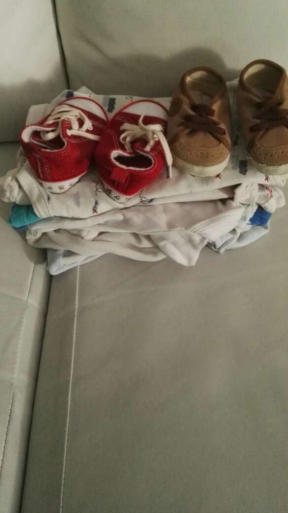 REGALO prendas.de bebe nio 3-meses aprox 2