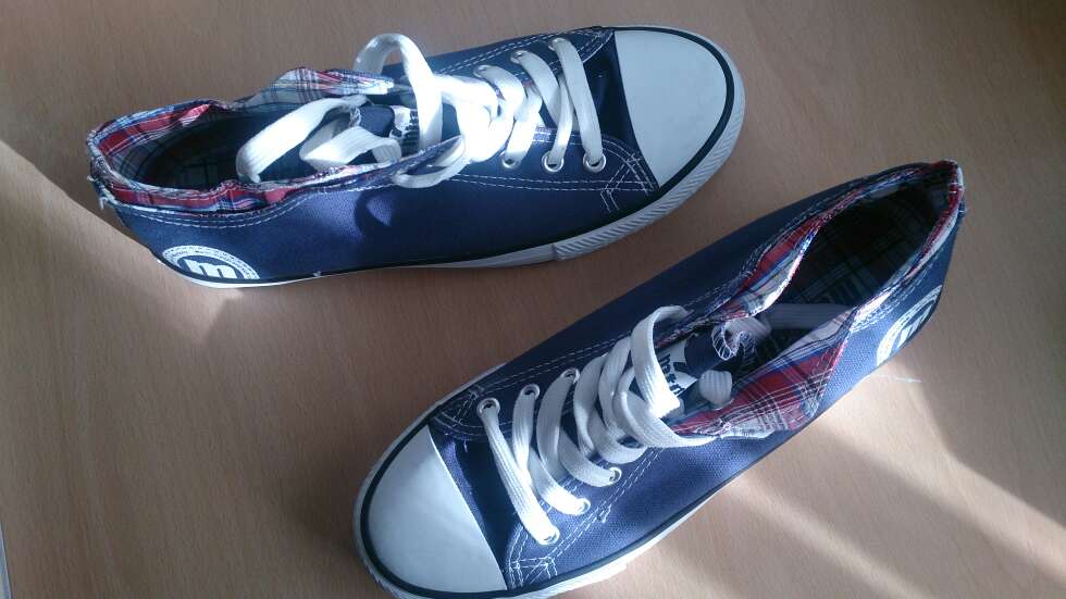 REGALO Zapatillas mustang mujer talla 40 2