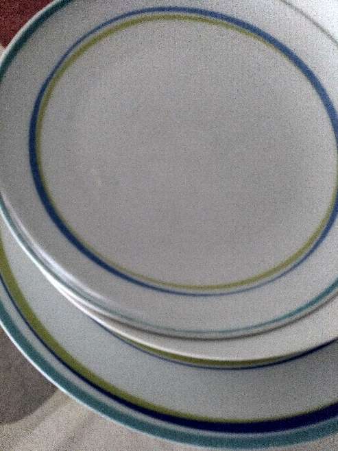 REGALO Vajilla seminueva