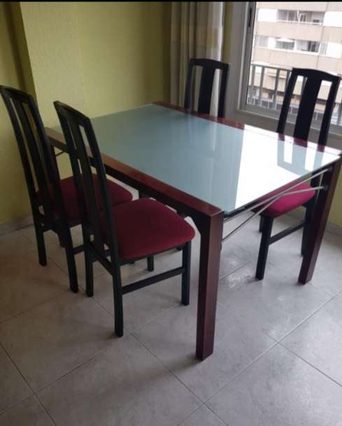REGALO Mesa comedor + sillas y mesita centro REGALO Mesa comedor + sillas y mesita centro