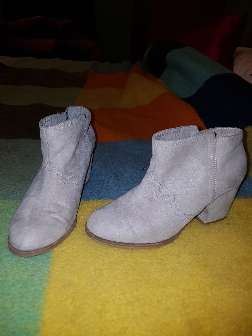 REGALO zapatos abotinados REGALO zapatos abotinados