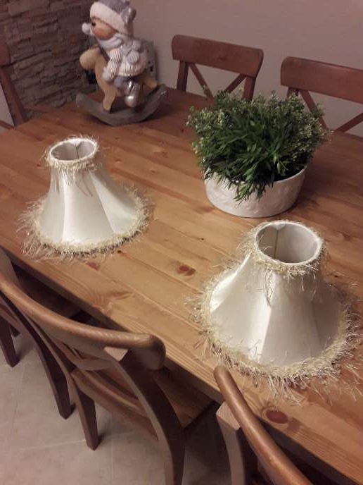 REGALO Tulipas- Pantallas (2) para lampara de sobremesa. 3