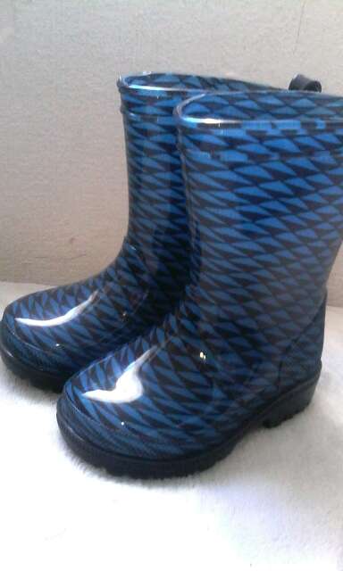 REGALO Botas para niñ@ Totalmente Nuevo REGALO Botas para niñ@ Totalmente Nuevo