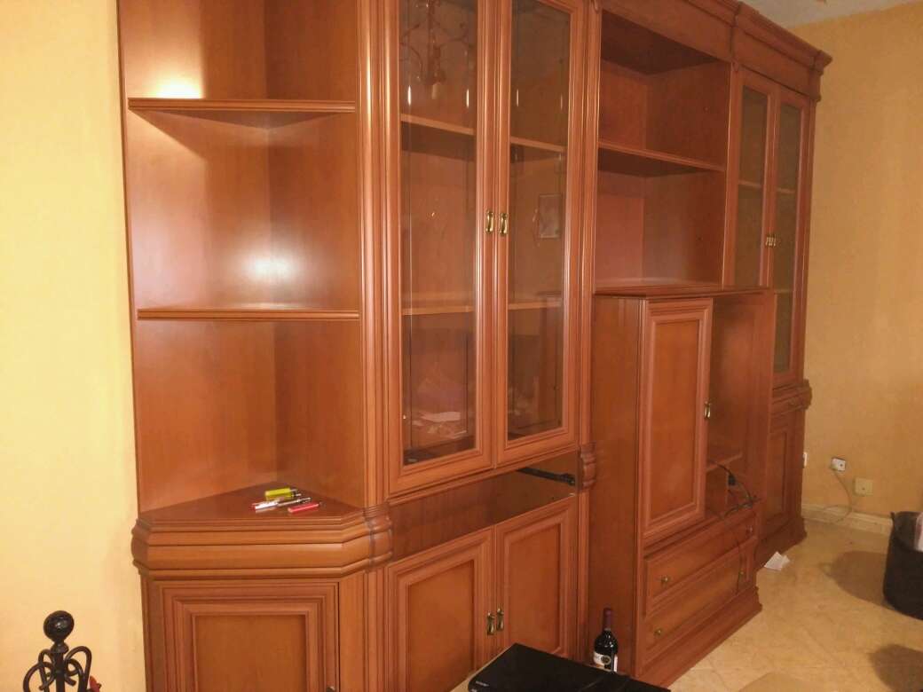 REGALO mueble hoy si no lo entregar en punto limpio, si viene alguien con una furgoneta a x l se lo lleva, hasta el momento nadie lo ha confirmado 2