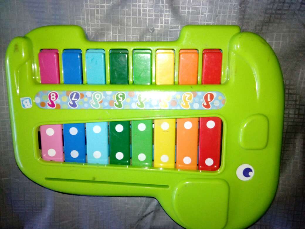 REGALO xilófono/piano REGALO xilófono/piano