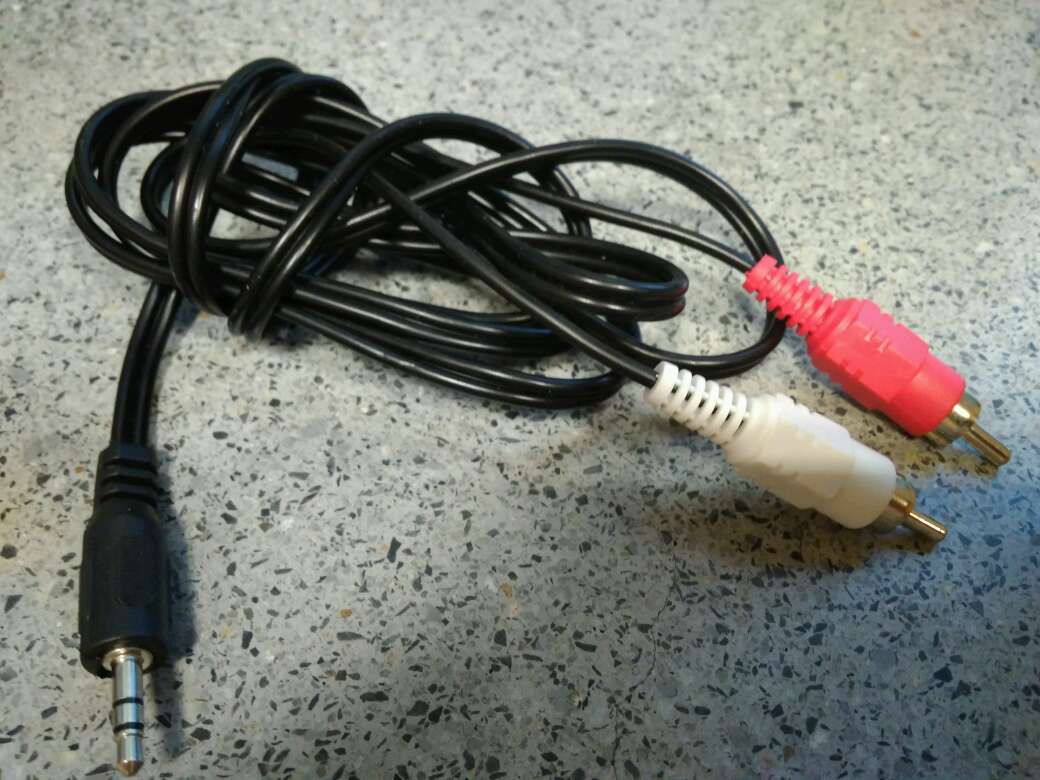 REGALO Minijack a RCA macho REGALO Minijack a RCA macho